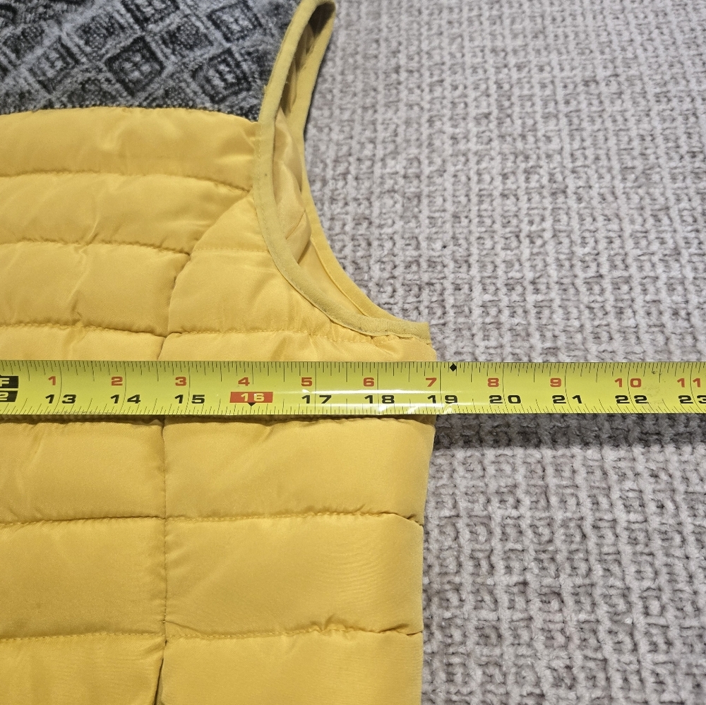 Ruff and Hewn Yellow Quilted Vest with Patterned Collar Women's Size Medium - Picture 8 of 8